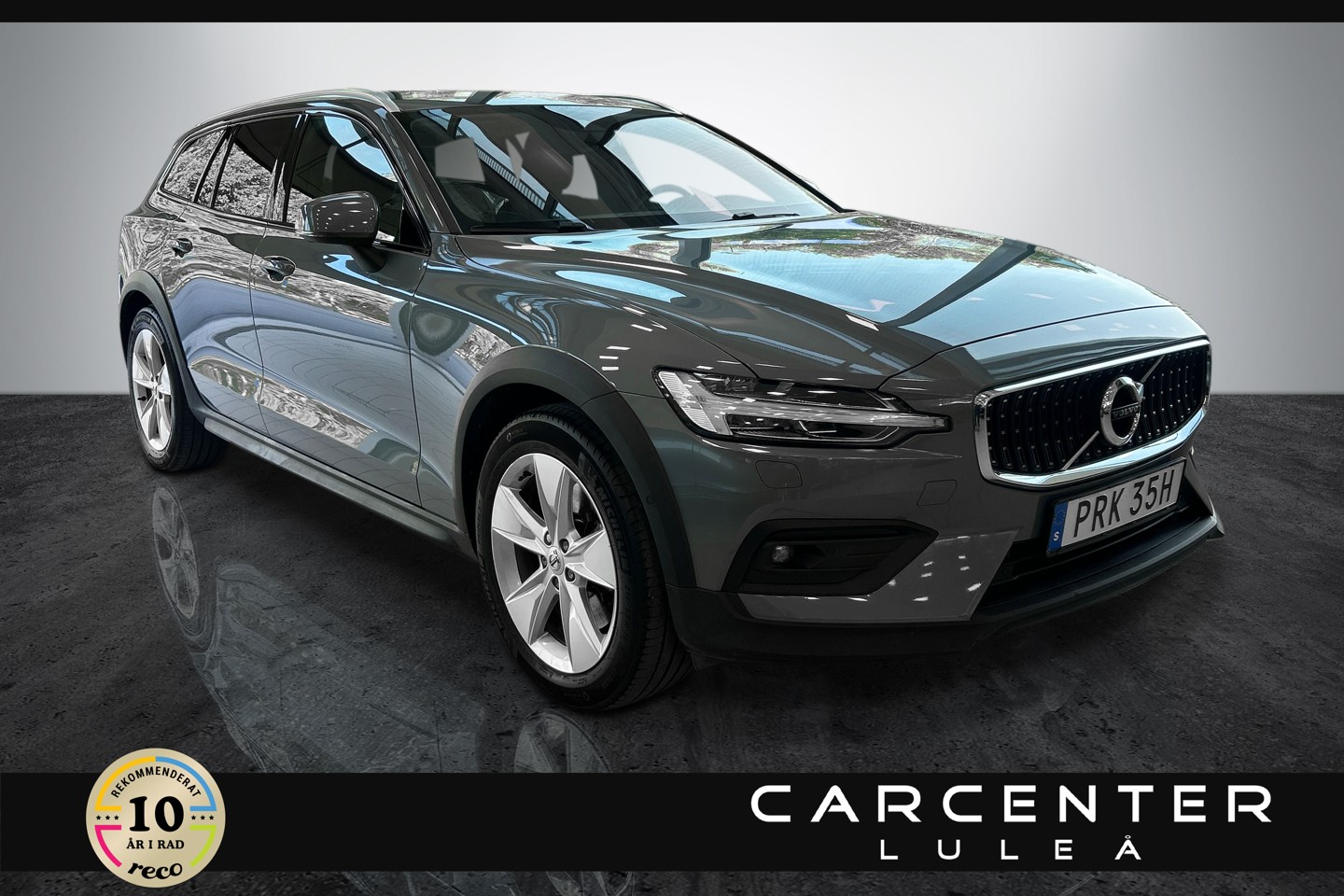 Volvo V60 Cross Country B4 AWD 197Hk 2022 379900:-